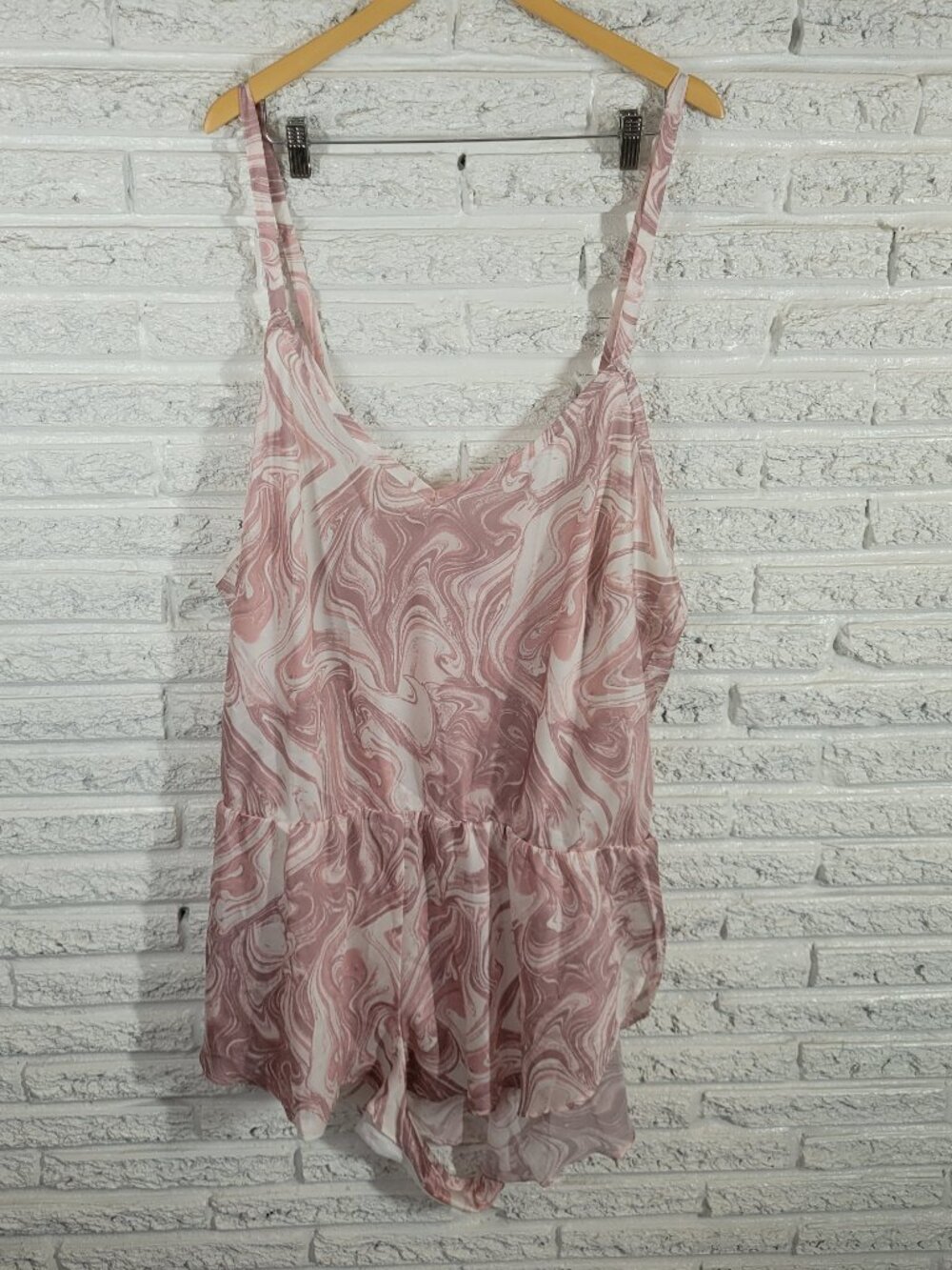 Adore Me Pajama Romper 4X Plus Pink White Swirl Sleepwear V-Neck WAT11E